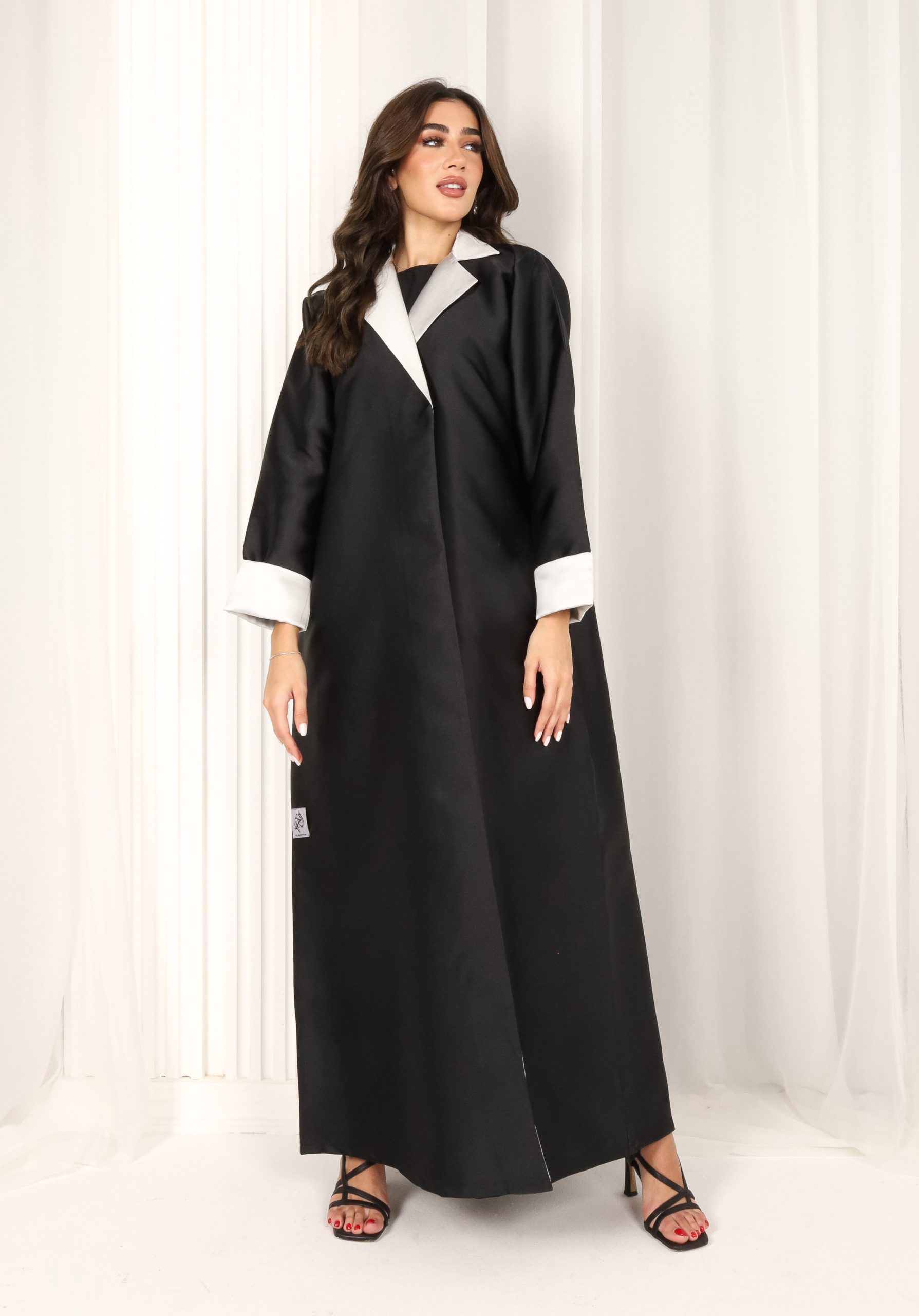 MONA-ABAYA-3